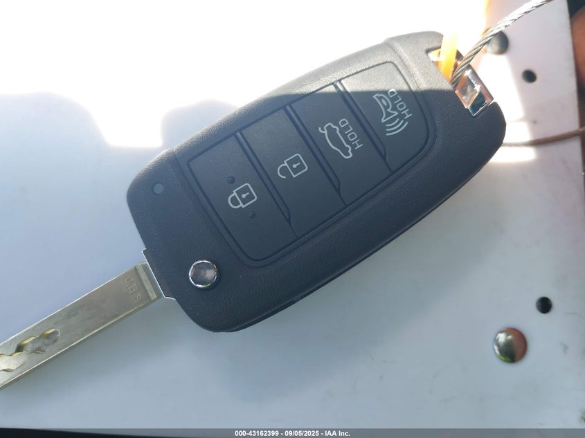 2024 HYUNDAI ELANTRA SE - KMHLL4DG3RU817838