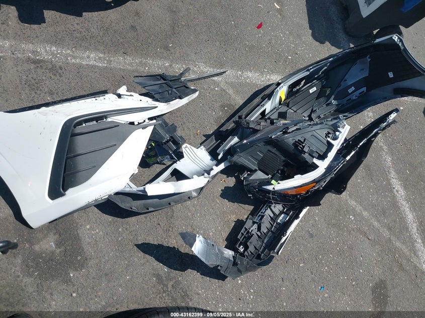 2024 HYUNDAI ELANTRA SE - KMHLL4DG3RU817838