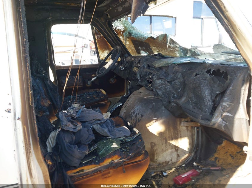2GBJG31M3E4137483 1984 CHEVROLET VAN photo no. 5