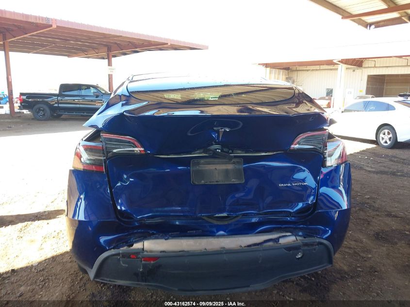 2023 Tesla Model Y VIN: 7SAYGDEE2PA135339 Lot: 43162574