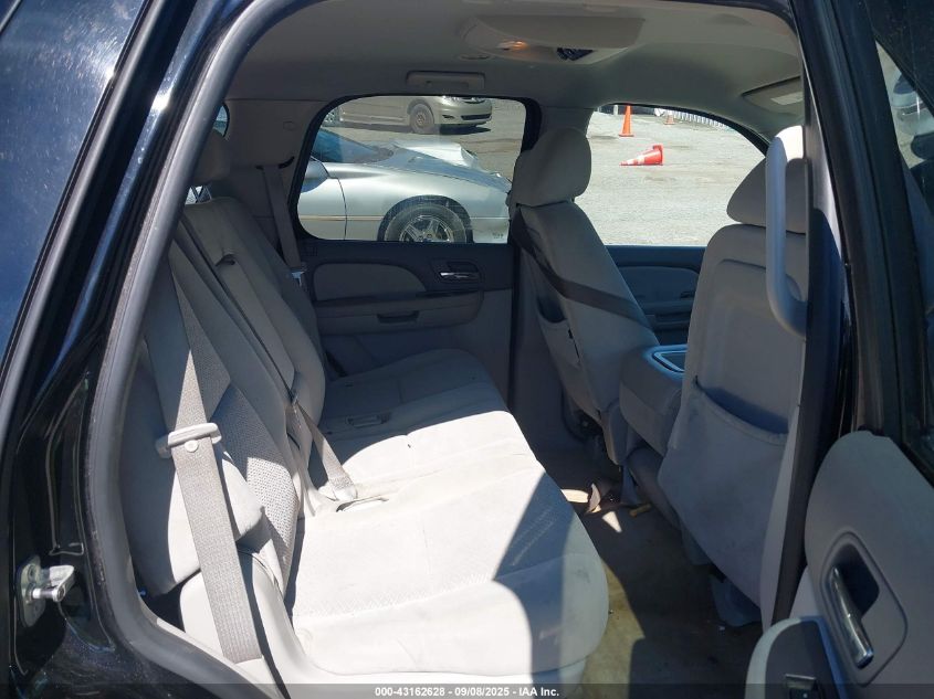 2007 Chevrolet Tahoe Ls VIN: 1GNFK13077J339517 Lot: 43162628