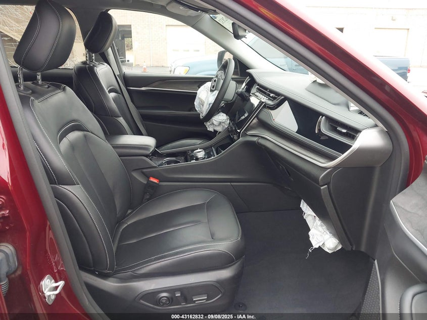 2022 JEEP GRAND CHEROKEE 4XE auction photo 5
