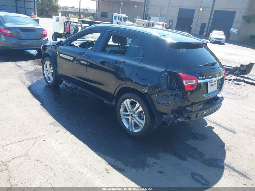 2018 MERCEDES-BENZ GLA 250 WDCTG4EB0JJ434242