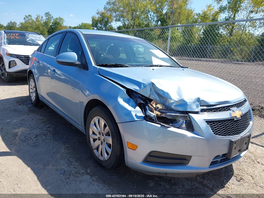 CHEVROLET CRUZE 1LT