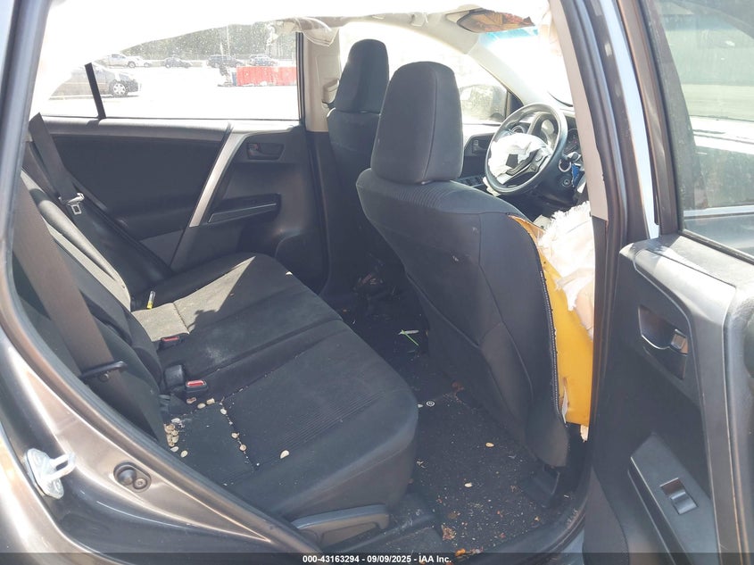 2016 TOYOTA RAV4 LE - JTMZFREV2GJ063054