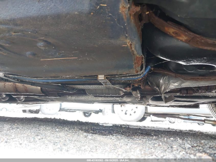 1998 BMW 328I VIN: WBACD3321WAV24404 Lot: 43163382