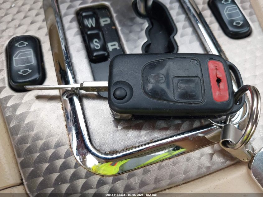 2002 Mercedes-Benz Slk 230 Kompressor VIN: WDBKK49F62F266042 Lot: 43163434