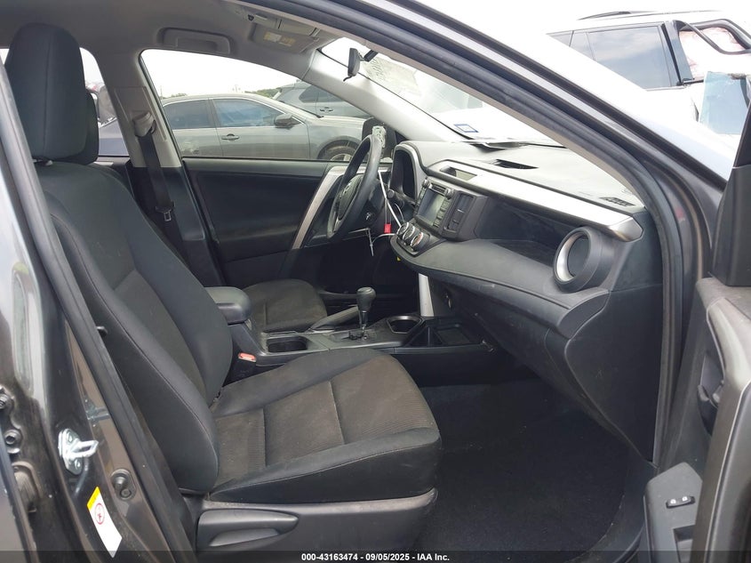 2017 TOYOTA RAV4 LE - JTMZFREV0HJ709810