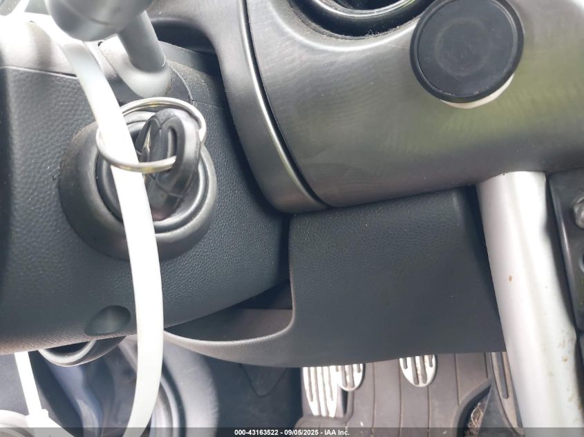 2006 Mini Cooper S VIN: WMWRH33516TF85977 Lot: 43163522