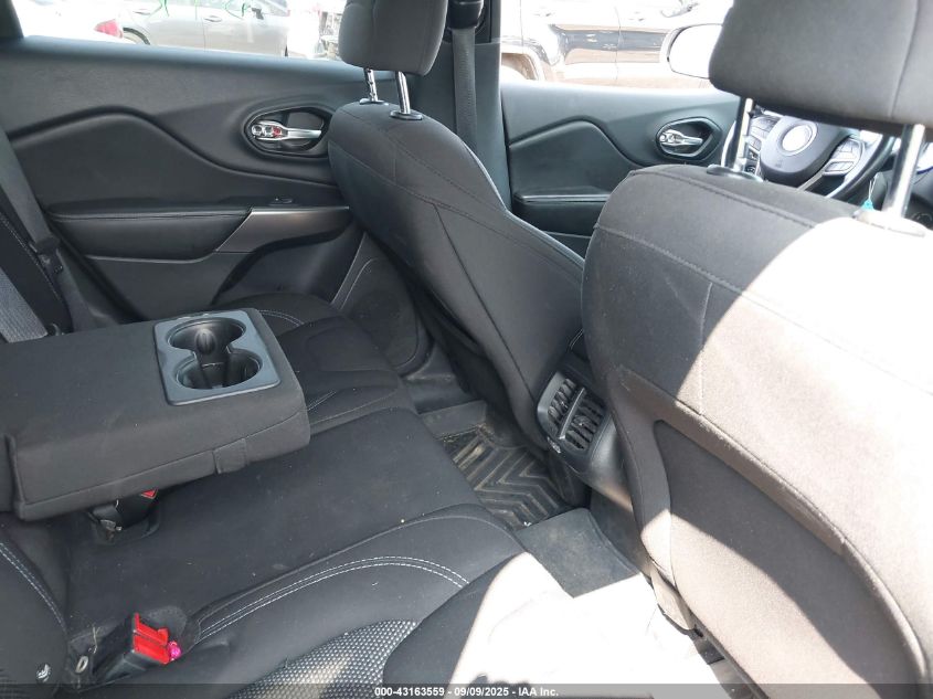 2019 Jeep Cherokee Latitude 4X4 VIN: 1C4PJMCB6KD121076 Lot: 43163559