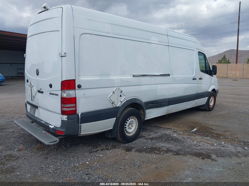 2011 Mercedes-Benz Sprinter 2500 High Roof VIN: WD3PE8CBXB5596469 Lot: 43163650