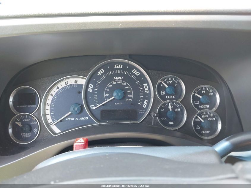 2002 Cadillac Escalade Standard VIN: 1GYEK63N62R228927 Lot: 43163660