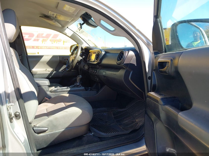 5TFRX5GN6KX149587 2019 TOYOTA TACOMA photo no. 5