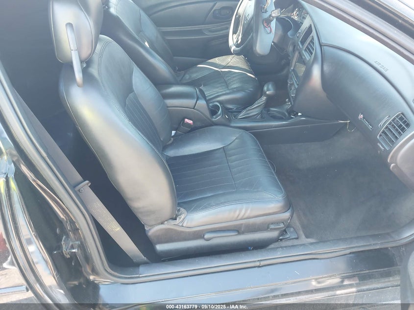 2G1WX15K819293622 2001 CHEVROLET MONTE CARLO photo no. 5