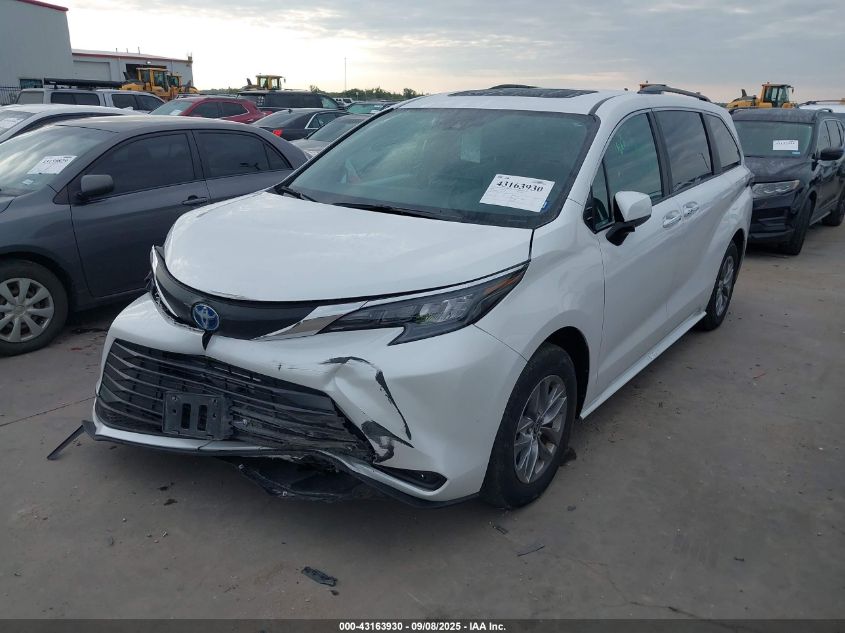 2025 Toyota Sienna - 5TDYRKEC8SS237276