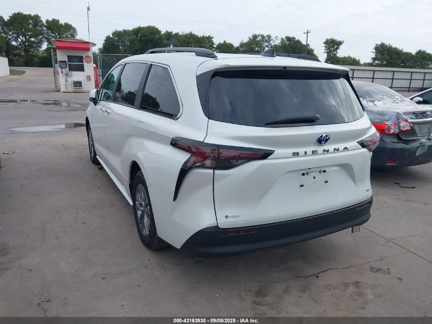 2025 Toyota Sienna - 5TDYRKEC8SS237276