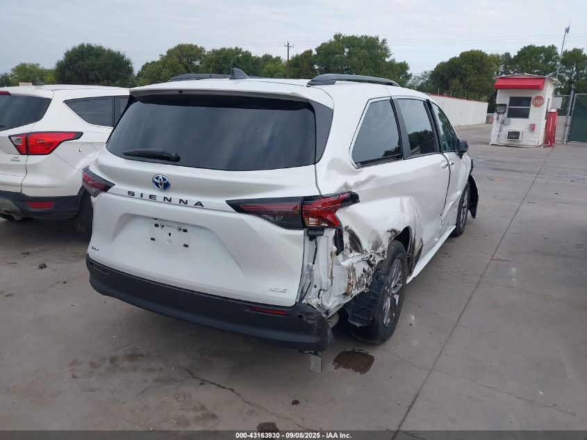 2025 Toyota Sienna - 5TDYRKEC8SS237276