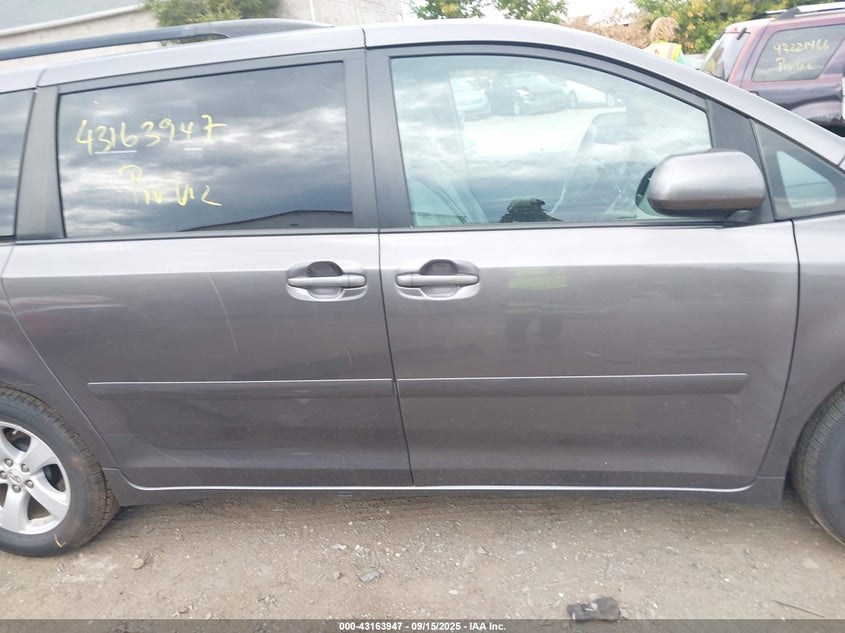 2011 Toyota Sienna Le V6 VIN: 5TDKK3DC8BS096632 Lot: 43163947