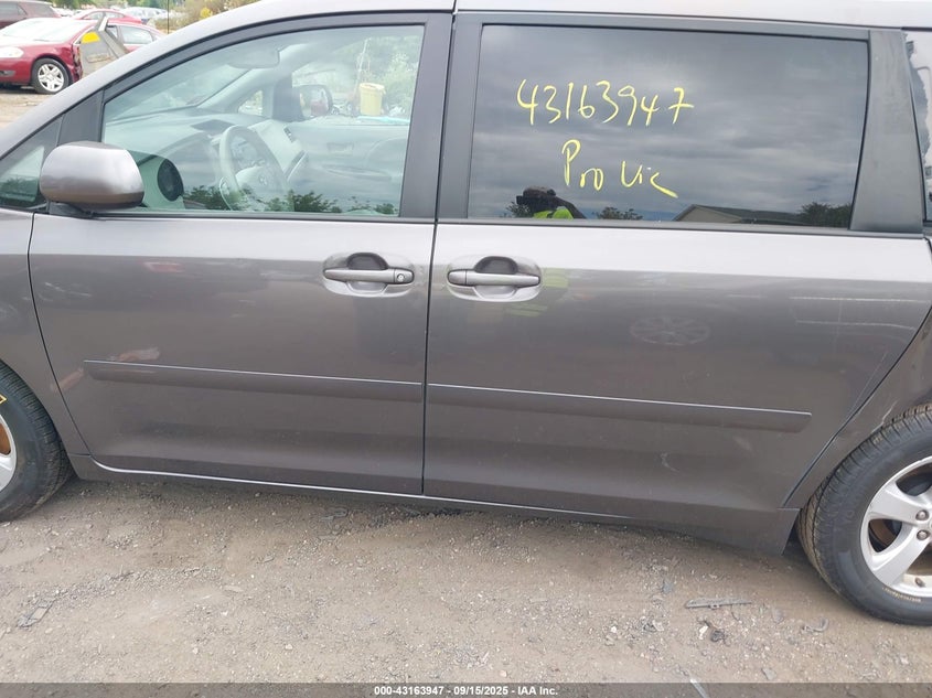 2011 Toyota Sienna Le V6 VIN: 5TDKK3DC8BS096632 Lot: 43163947