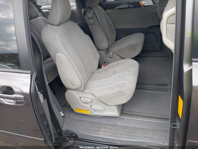 2011 Toyota Sienna Le V6 VIN: 5TDKK3DC8BS096632 Lot: 43163947