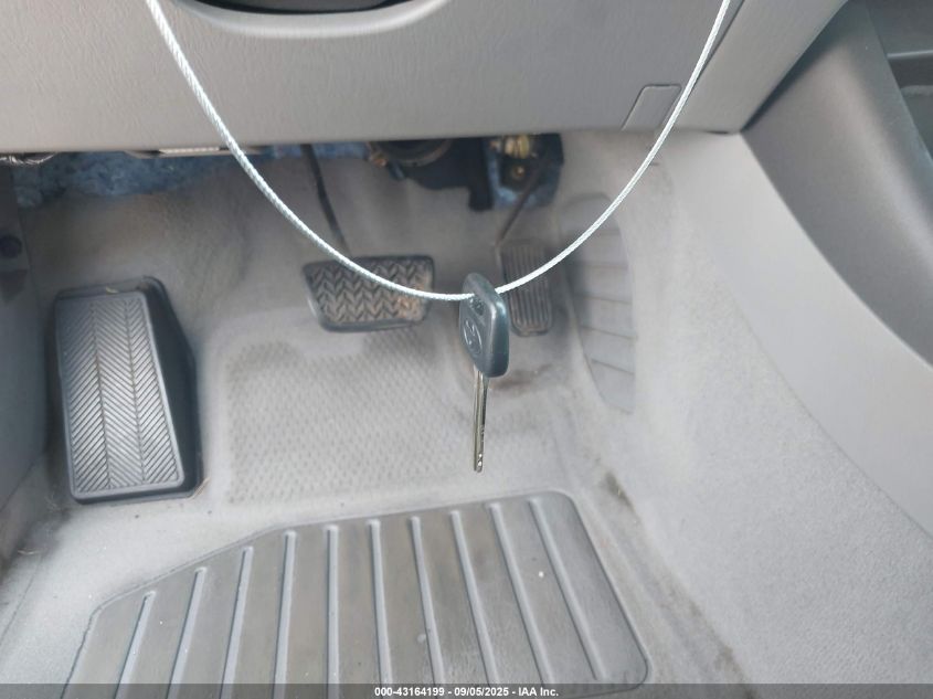 2004 Toyota Camry Le VIN: 4T1BE32K64U820992 Lot: 43164199