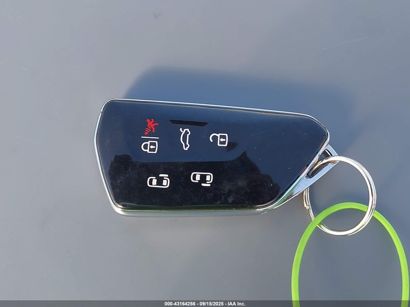 2025 VOLKSWAGEN ID. BUZZ 1ST EDITION WITH 4MOTION WVG6YVEB0SH020100