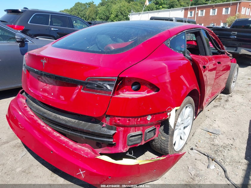 2021 TESLA MODEL S(VIN: 5YJSA1E55MF455921