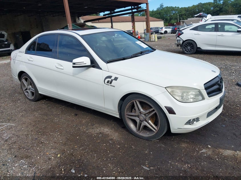 MERCEDES-BENZ C-CLASS LUXURY 4MATIC