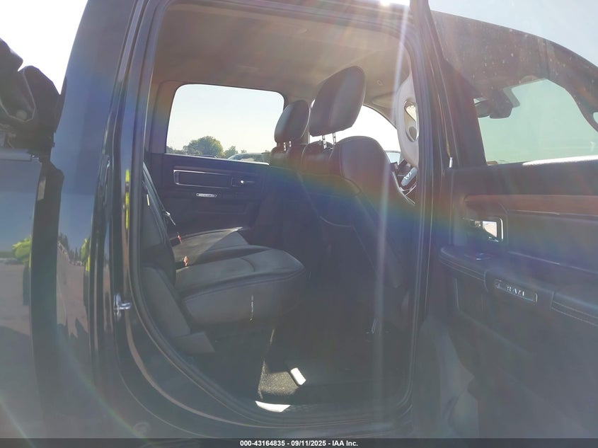 2017 RAM 2500 LARAMIE  4X4 6'4 BOX - 3C6UR5FJ9HG600938