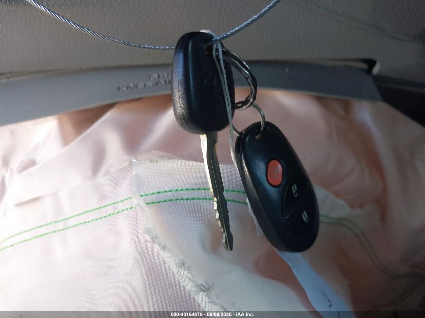 2010 Toyota Tundra Limited 5.7L V8 VIN: 5TFBY5F10AX143621 Lot: 43164876