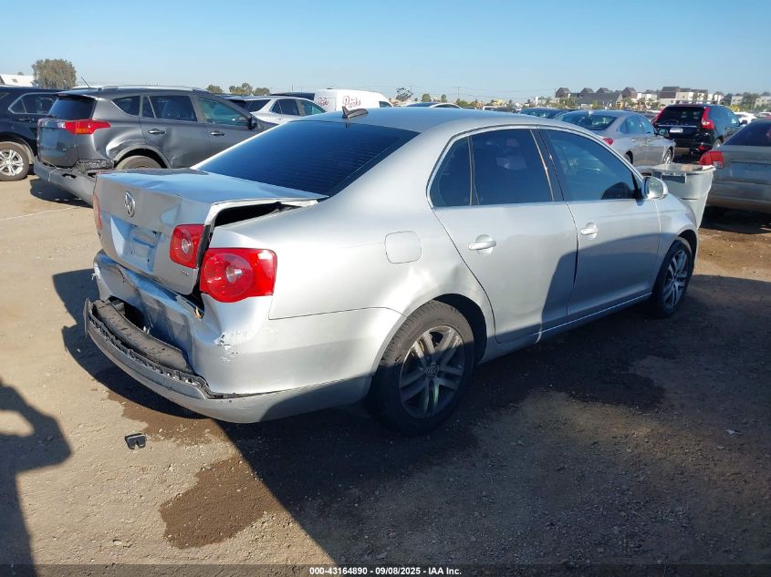 VOLKSWAGEN NEW JETTA 2005 3VWDG71K25M634370 Photo 4