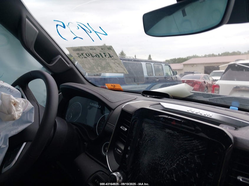 2025 Ram 1500 Laramie 4X4 5'7 Box VIN: 1C6SRFJP0SN582241 Lot: 43164925