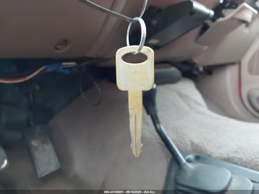 2000 Ford F-350 Lariat/Xl/Xlt VIN: 1FTSW31F0YEB22707 Lot: 43165001