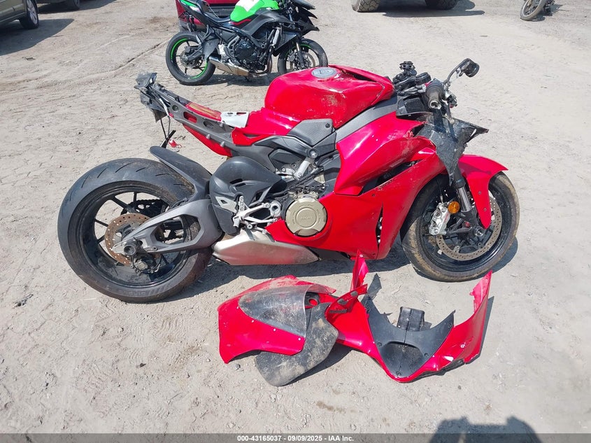 2025 Ducati Panigale V4/V4S VIN: ZDMDAG6W6SB001295 Lot: 43165037