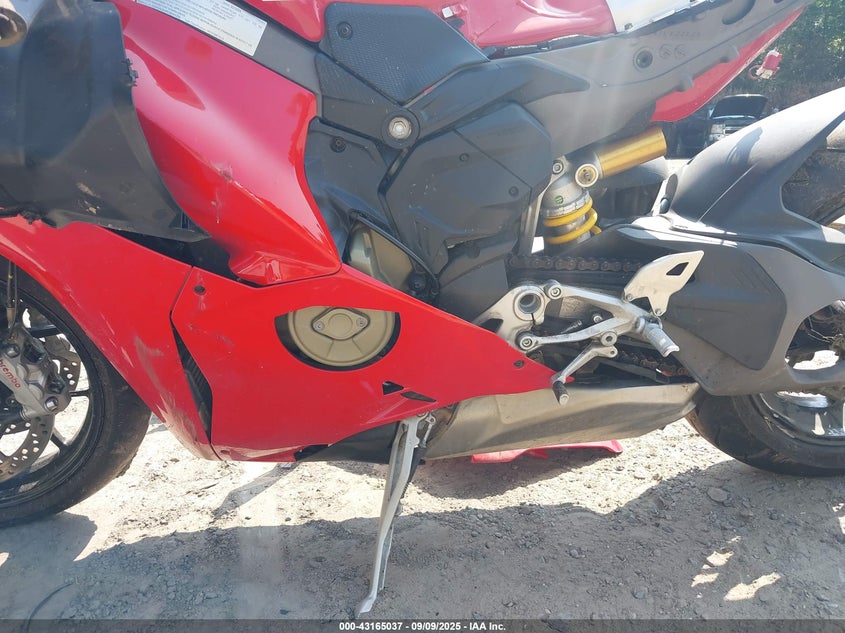 2025 Ducati Panigale V4/V4S VIN: ZDMDAG6W6SB001295 Lot: 43165037