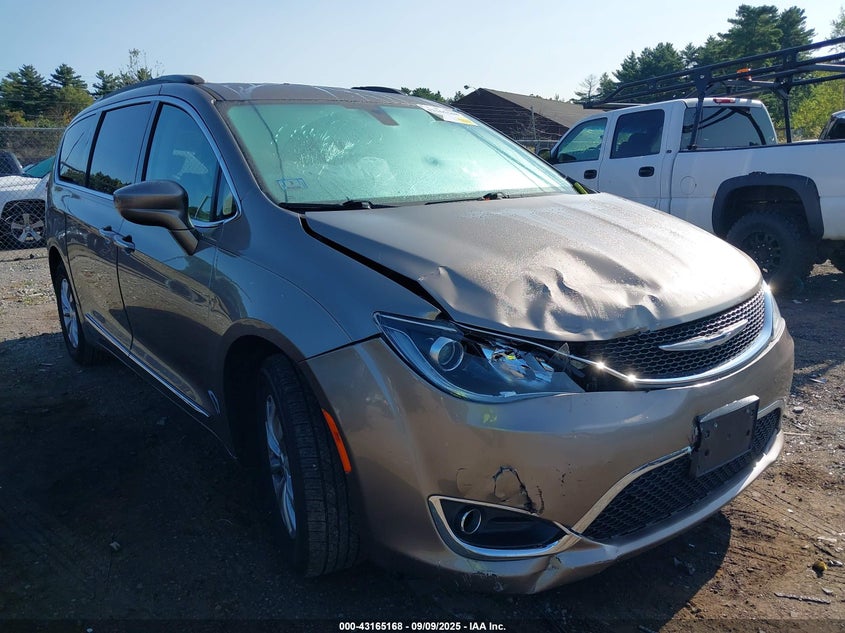2017 CHRYSLER PACIFICA TOURING-L - 2C4RC1BG3HR729383
