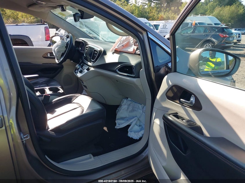 2017 CHRYSLER PACIFICA TOURING-L - 2C4RC1BG3HR729383