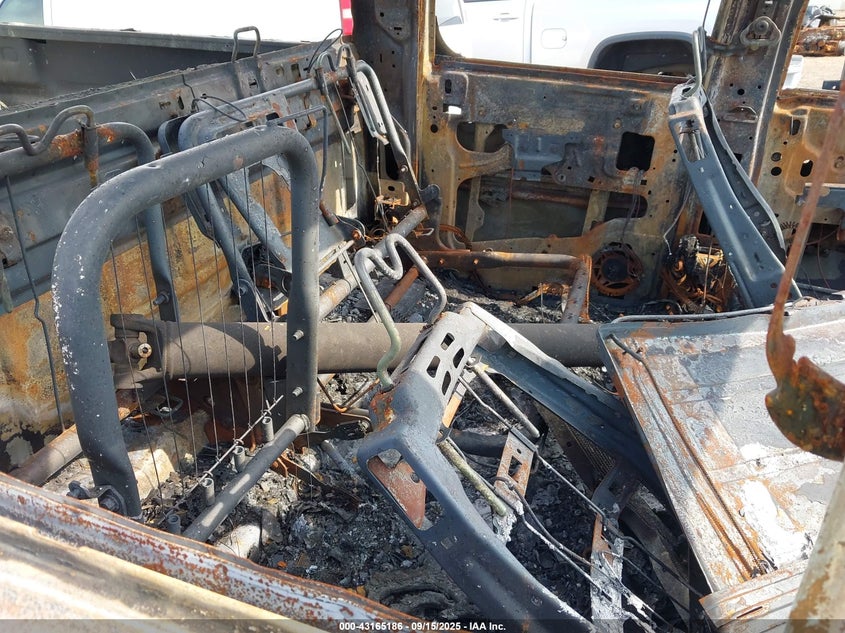 2011 GMC Sierra 3500Hd Denali VIN: 1GT426C88BF151961 Lot: 43165186