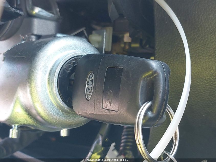 2011 Kia Soul + VIN: KNDJT2A2XB7256714 Lot: 43165210