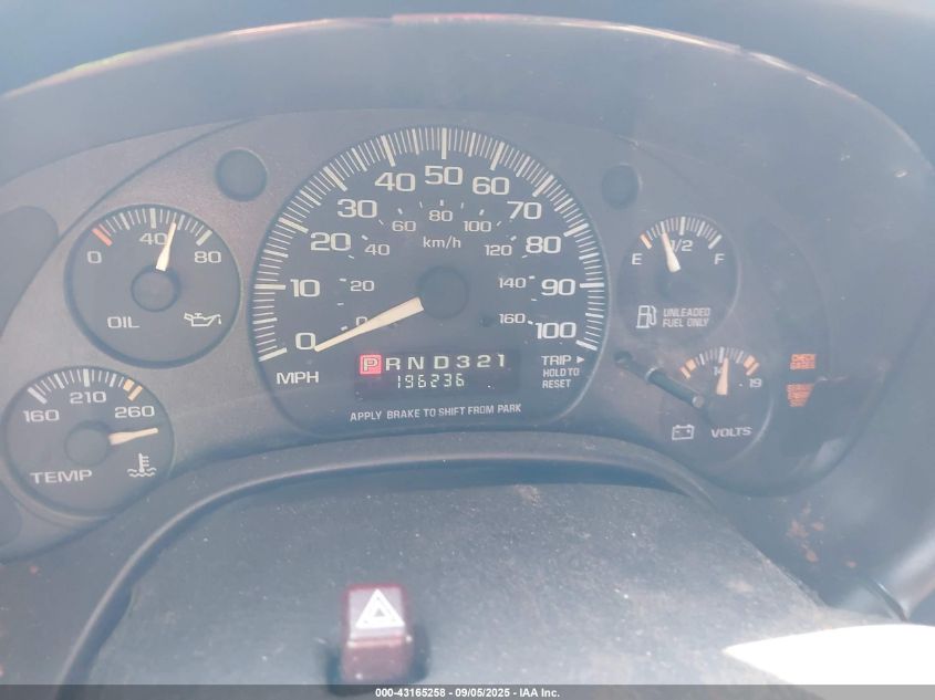 2002 Chevrolet Express VIN: 1GBFG15R921113773 Lot: 43165258