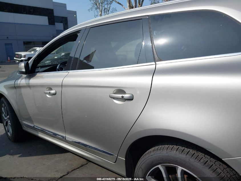 2016 Volvo Xc60 T5/Platinum VIN: YV4612RM7G2818300 Lot: 43165279