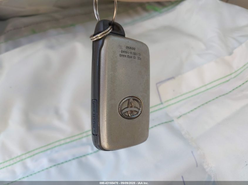 2010 Toyota Avalon Limited VIN: 4T1BK3DB9AU369414 Lot: 43165470