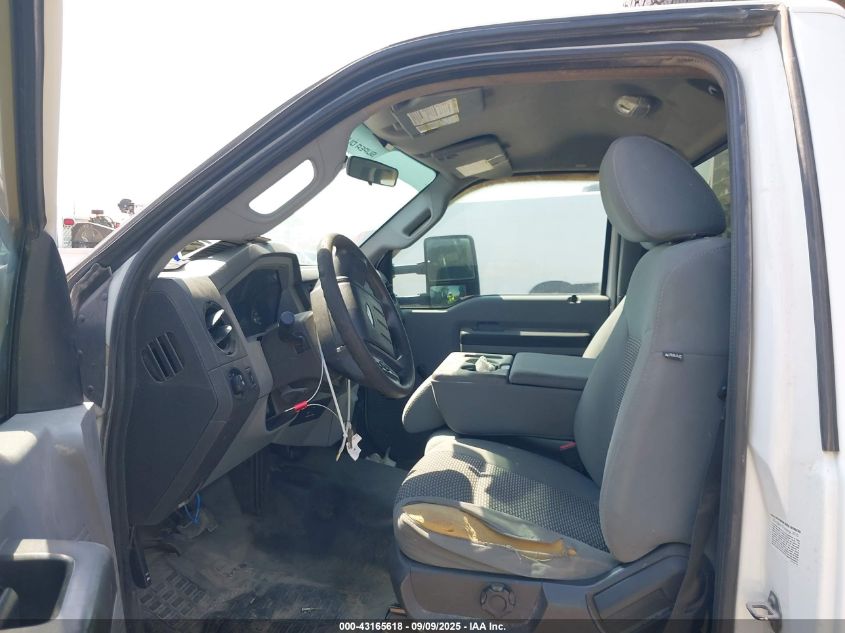 2011 Ford F-350 Chassis Xl VIN: 1FDRF3HT5BEB91812 Lot: 43165618