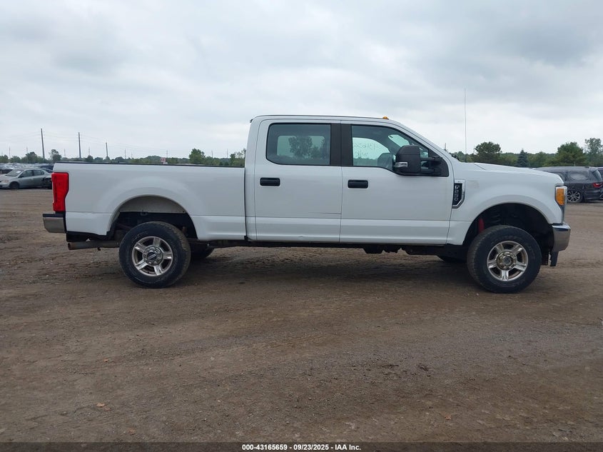 2017 Ford F-250 Xl VIN: 1FT7W2B69HEE55194 Lot: 43165659
