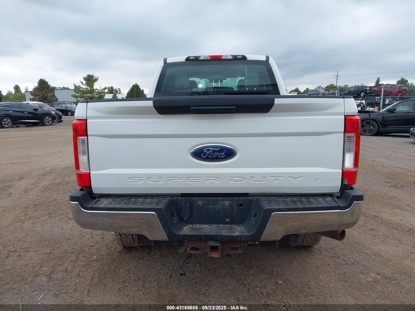 2017 Ford F-250 Xl VIN: 1FT7W2B69HEE55194 Lot: 43165659