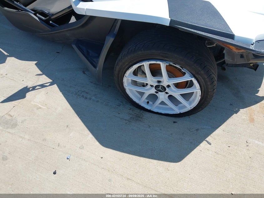 2021 Polaris Slingshot S VIN: 57XAASHD1M8145244 Lot: 43165724