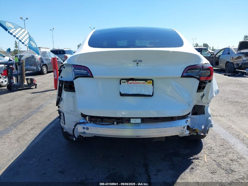 2024 Tesla Model Y Long Range Dual Motor All-Wheel Drive/Rwd VIN: 7SAYGDED2RF169875 Lot: 43165941