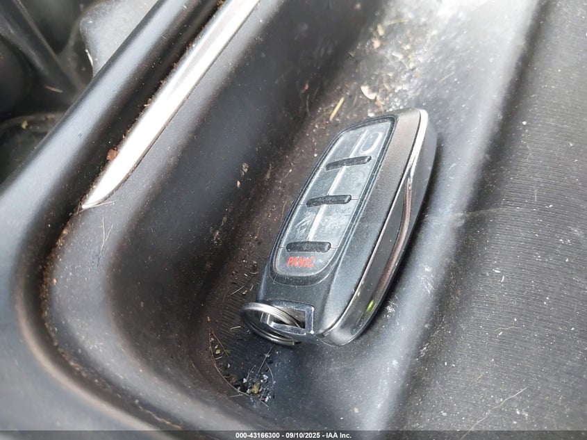 2020 Chrysler Pacifica Touring VIN: 2C4RC1FG2LR282130 Lot: 43166300