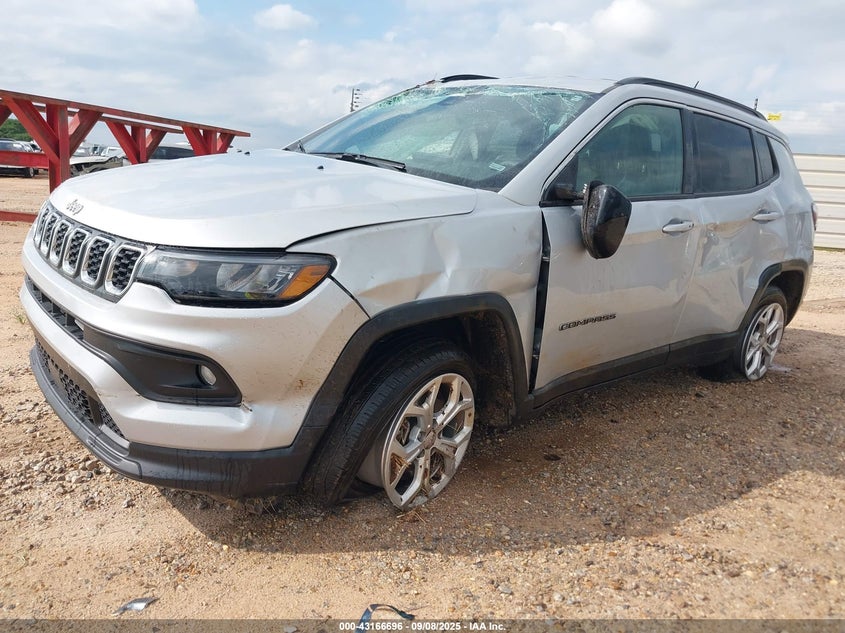 2024 Jeep Compass 2.0 Latitude 4x4 Silver Lot 111043166696 Vin 3C4NJDBN3RT118658