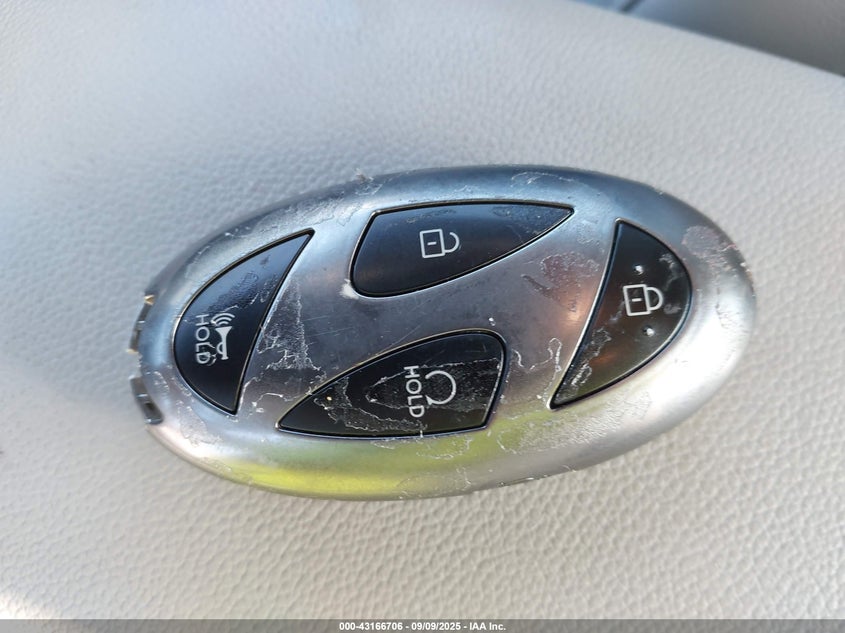 2025 HYUNDAI ELANTRA LIMITED - KMHLP4DG9SU910597